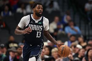 高效贡献!马绍尔15中9砍22分4板&丁威迪10中7轰16分12助4断